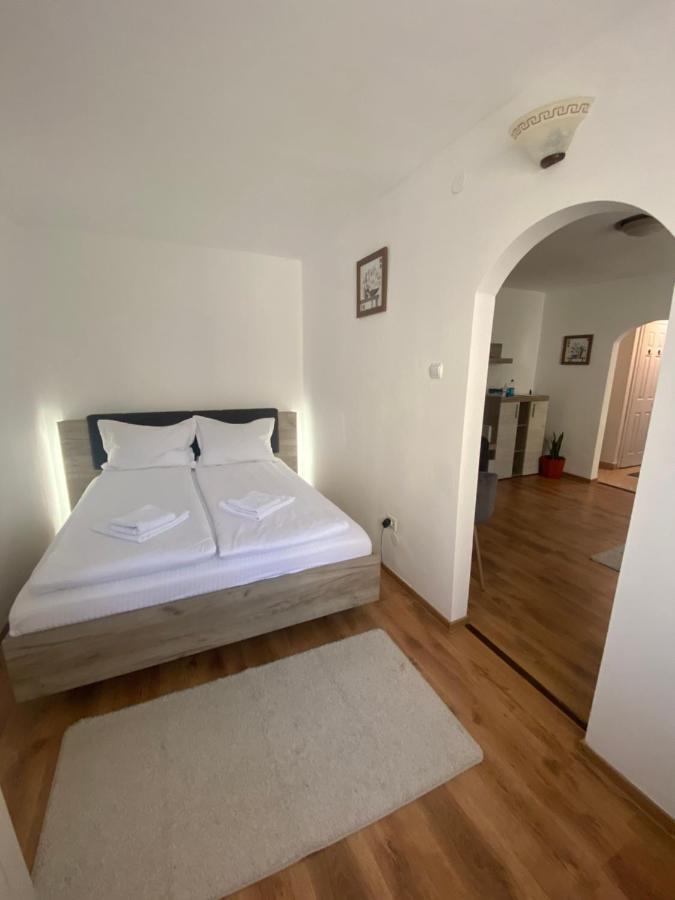 Focus Apartment М'єркуря-Чук Екстер'єр фото